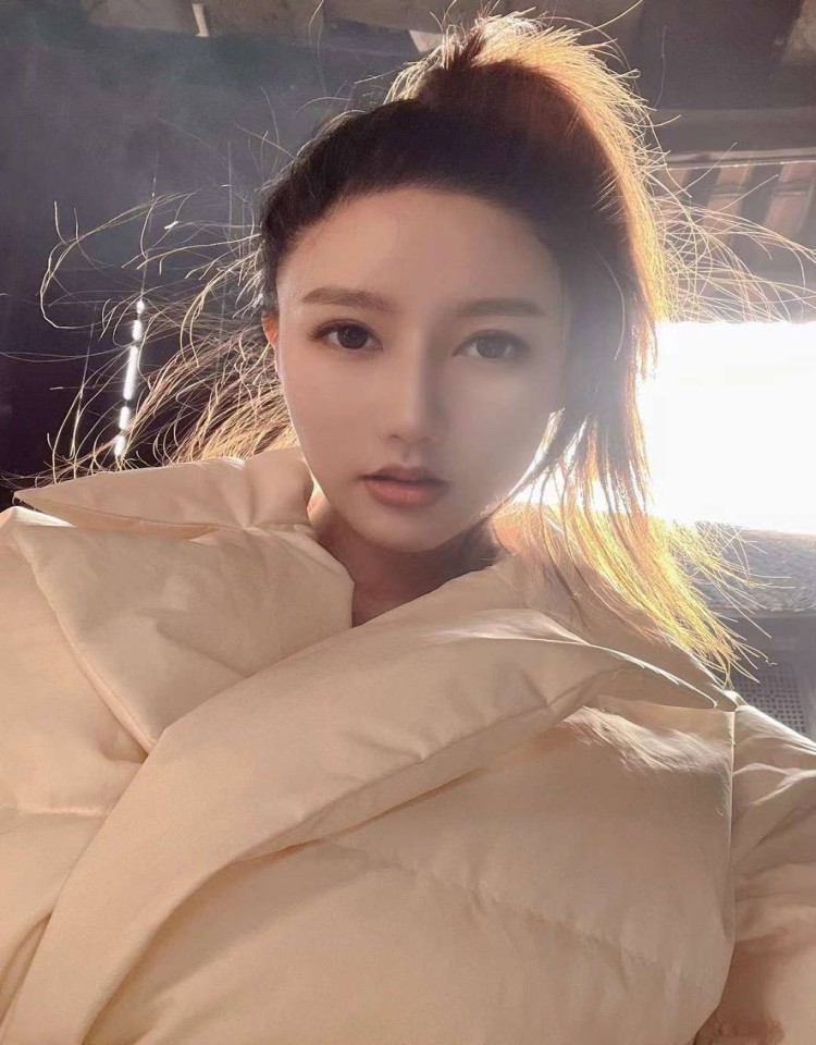 丈夫不在的日子中字头,今天免费高清视频观看